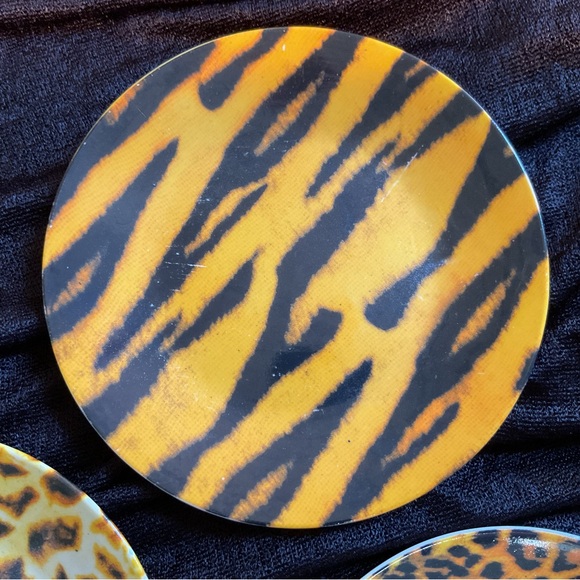 Set of Three Animal Print Plates - Picture 2 of 6